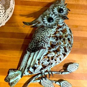 Metal owl wall art